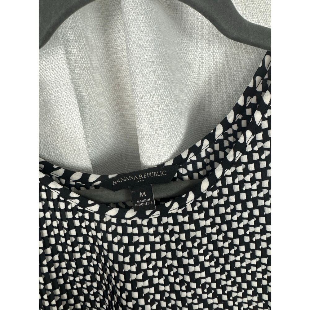 Banana Republic Peplum Tank Top Black White Flowy Minimalist Chic - Picture 3 of 5